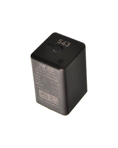 OE VAG PRZEKAŹNIK ŚWIEC ŻAROWYCH AUDI A3 2,0 TDI 12-